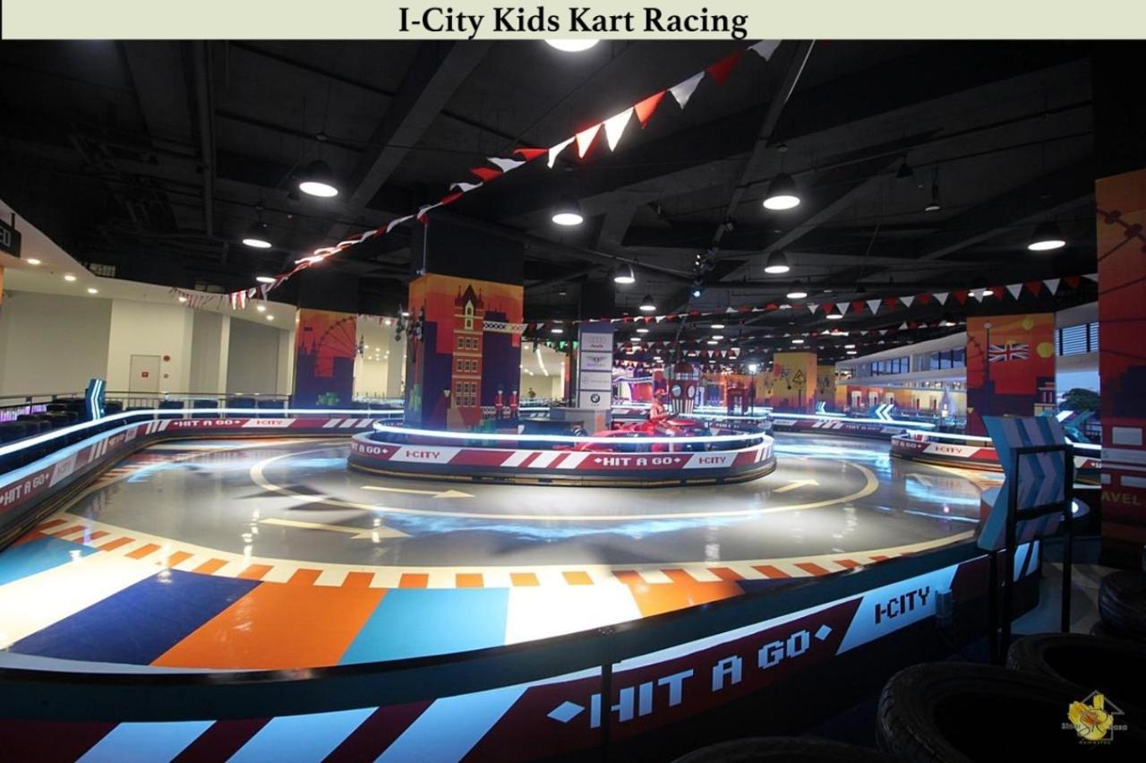 Sinar Rasa Homestay At I-Soho, I-City Shah Alam Exterior foto I-City Kids Kart Racing