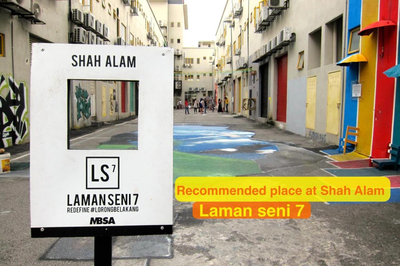 Sinar Rasa Homestay At I-Soho, I-City Shah Alam Exterior foto A signboard of the recommended place at Shah Alam.